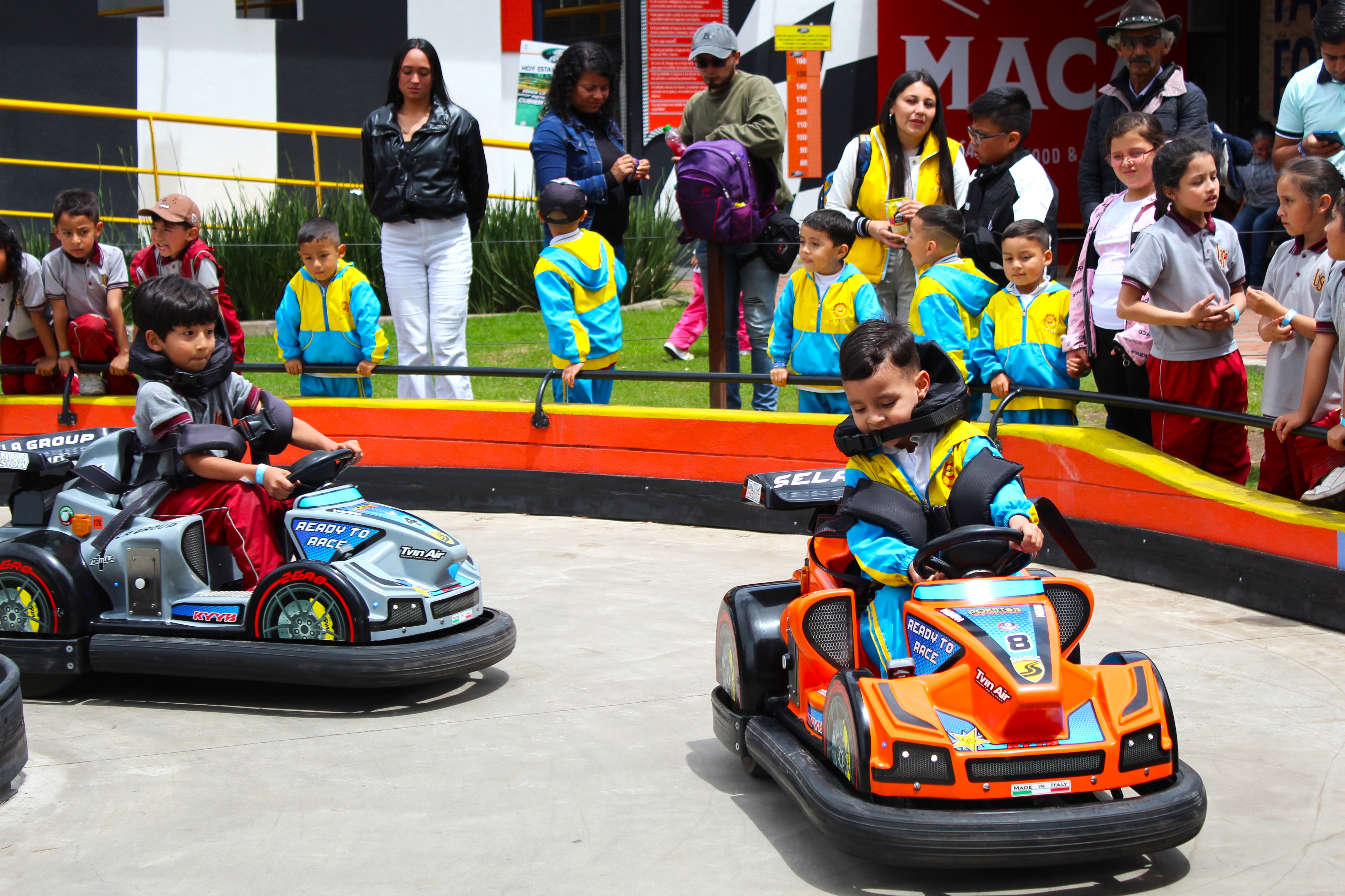 ¡ESPECTACULAR SALIDA RECREATIVA A MULTIPARQUE!